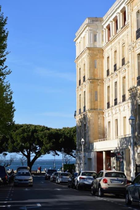 Grand Hotel - Magnifique Appartement Bord De Plage Centrale Arcachon Exterior photo