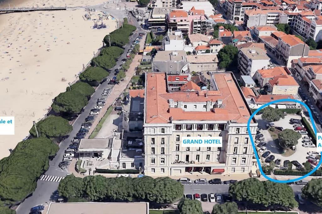 Grand Hotel - Magnifique Appartement Bord De Plage Centrale Arcachon Exterior photo